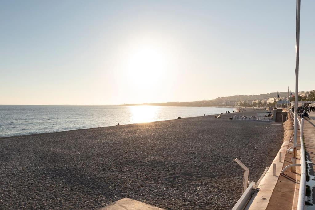 Appartamento Promenade, 2pièces chic et clim avec terrasse Nizza Esterno foto